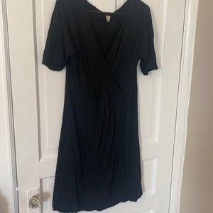 Old Navy short sleeve little black dress